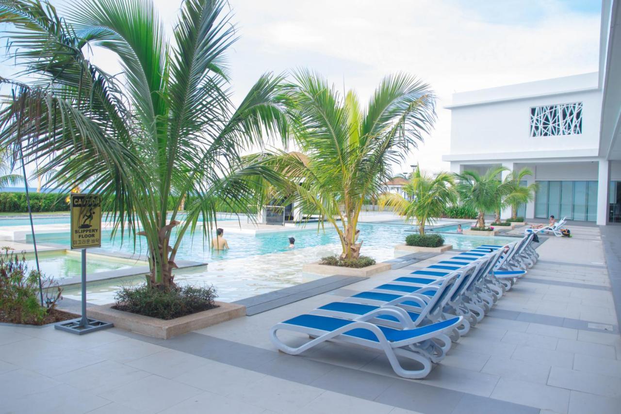 1Br Oceanfront At Arterra, Fast Wifi, Nflix, Kitchen Villa Lapu-Lapu City Dış mekan fotoğraf