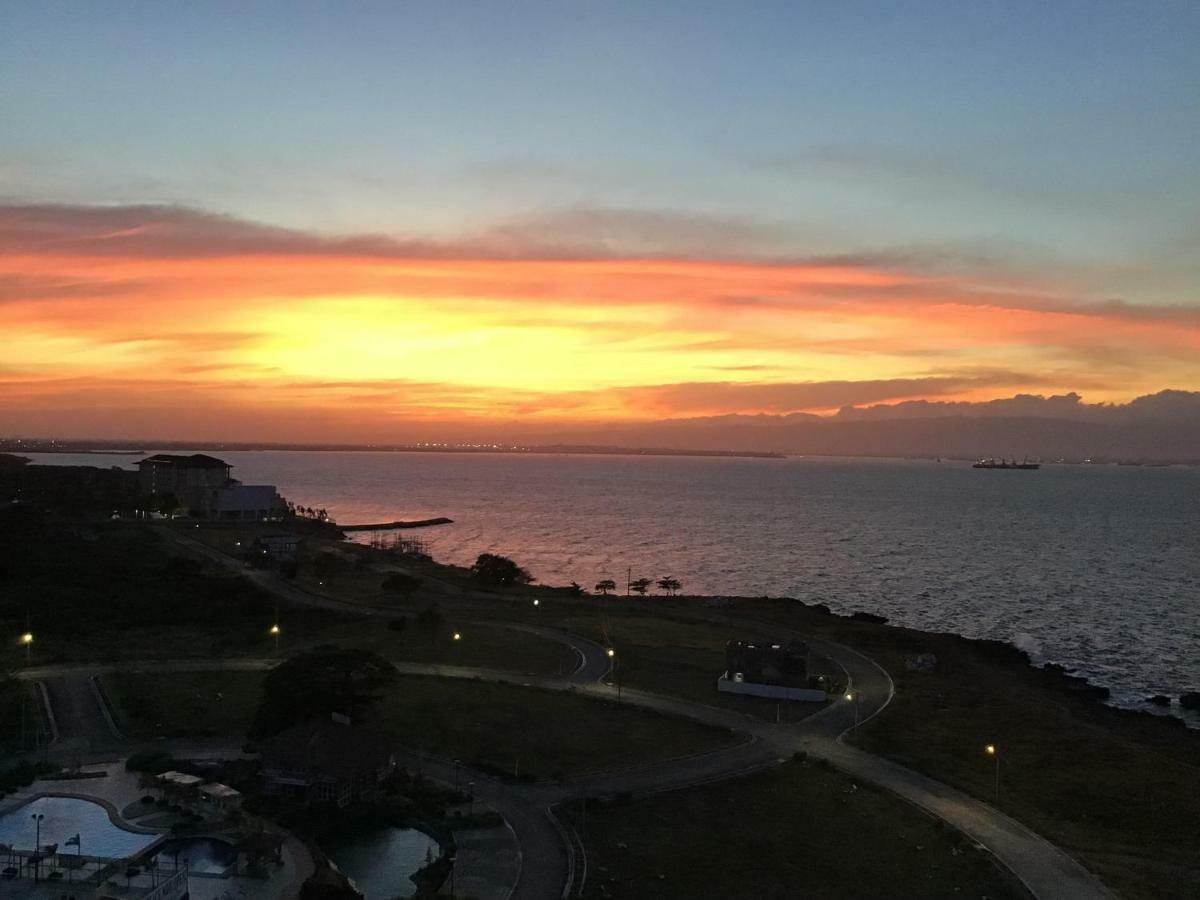 1Br Oceanfront At Arterra, Fast Wifi, Nflix, Kitchen Villa Lapu-Lapu City Dış mekan fotoğraf
